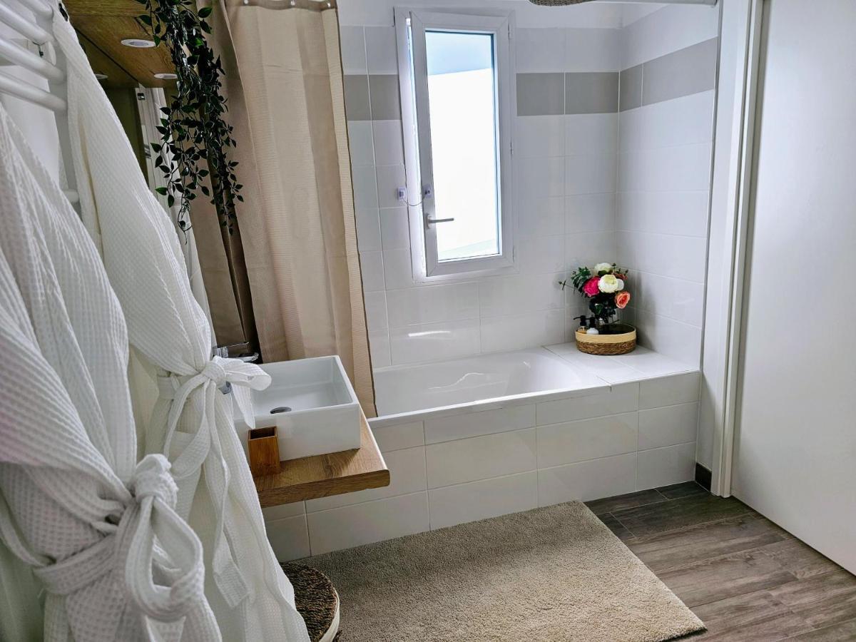Lakeside Provence - Appartement 4 Etoiles Face Au Lac De モントゥー エクステリア 写真