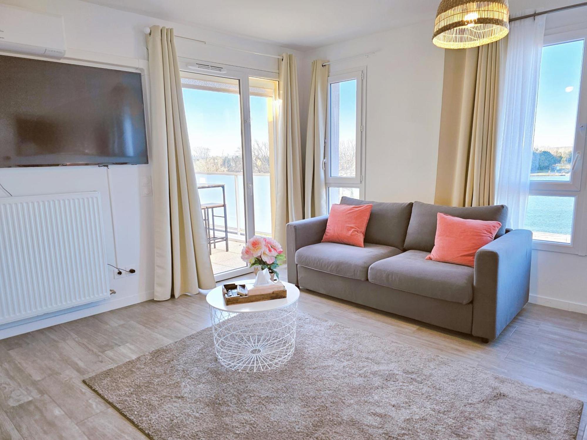 Lakeside Provence - Appartement 4 Etoiles Face Au Lac De モントゥー エクステリア 写真